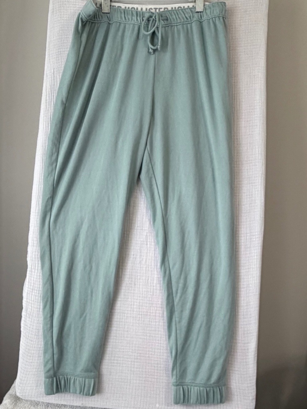 Hollister Womens NWT Pants Sz Lg Pull Up Sage Green Loungewear Athleisure